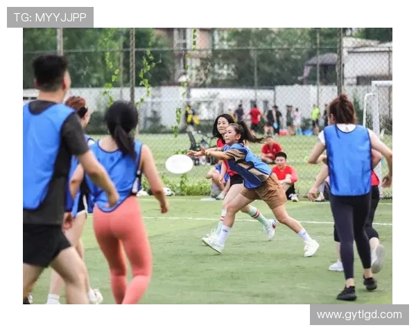 成都飞盘队技术实力飙升创新高引领全国飞盘运动新潮流